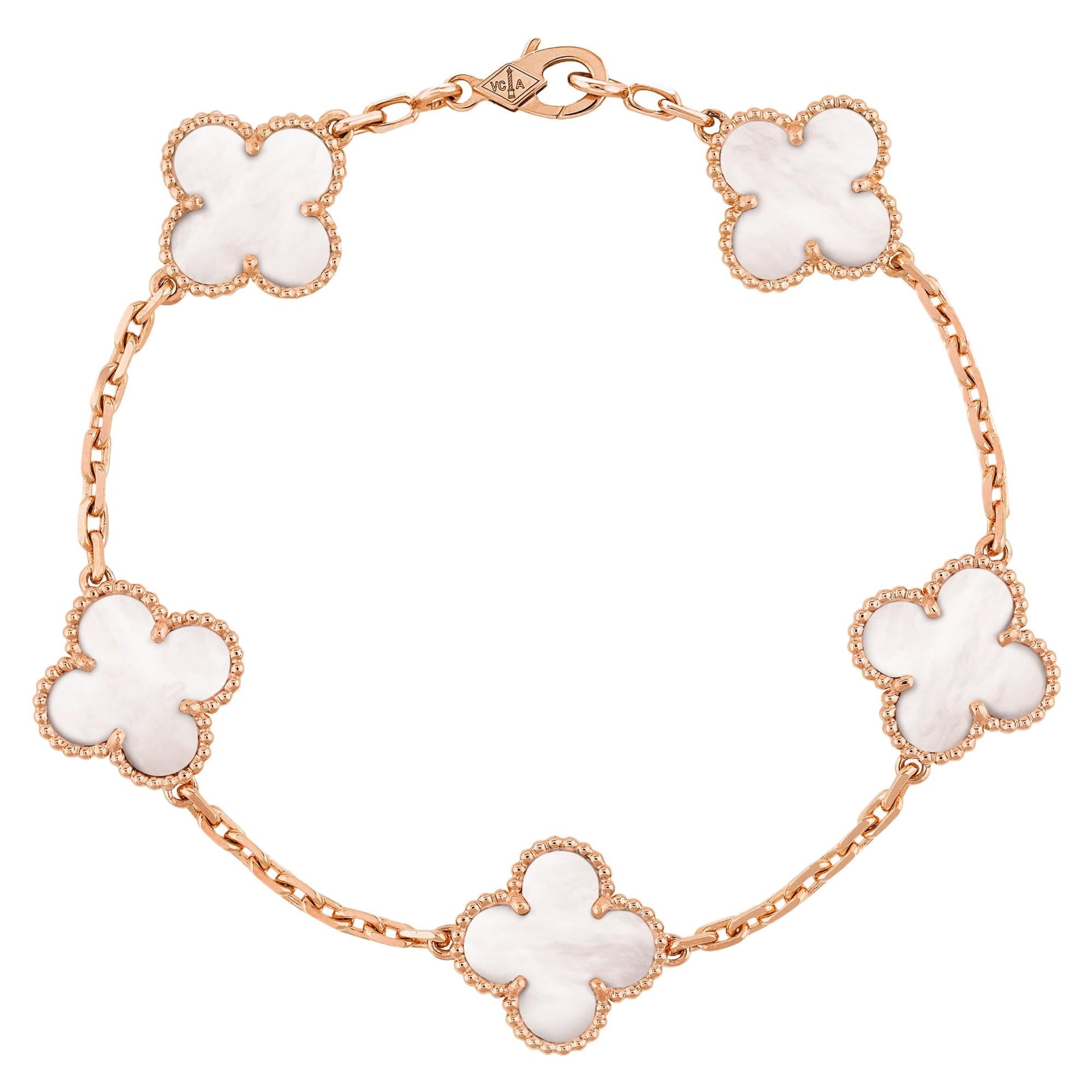 Hõrae Four-Leaf Clover Bracelet - Symbolic Elegance and Luck