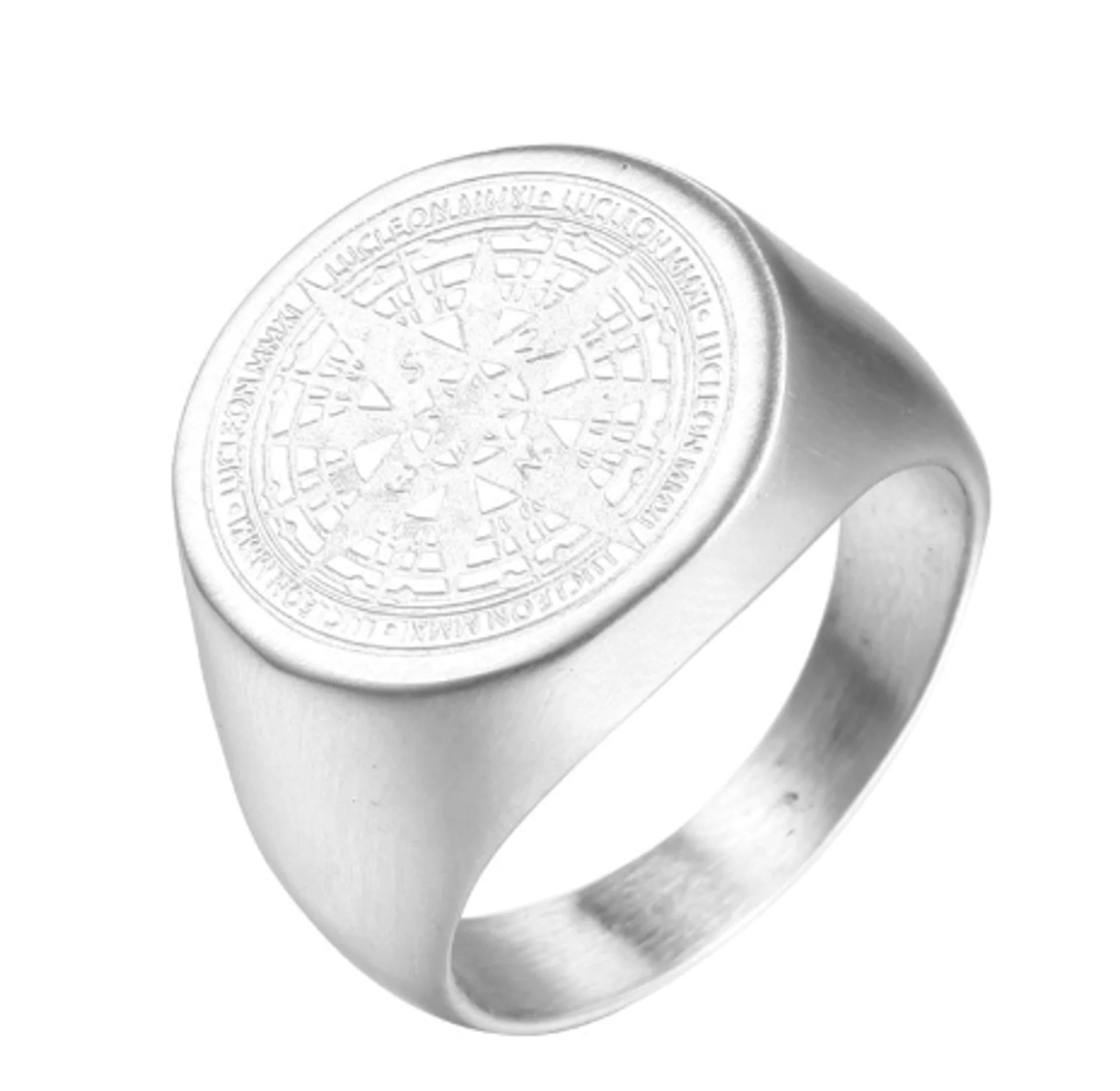 Hõrae Compass Ring - õrae Compass Ring Navigate Your Style