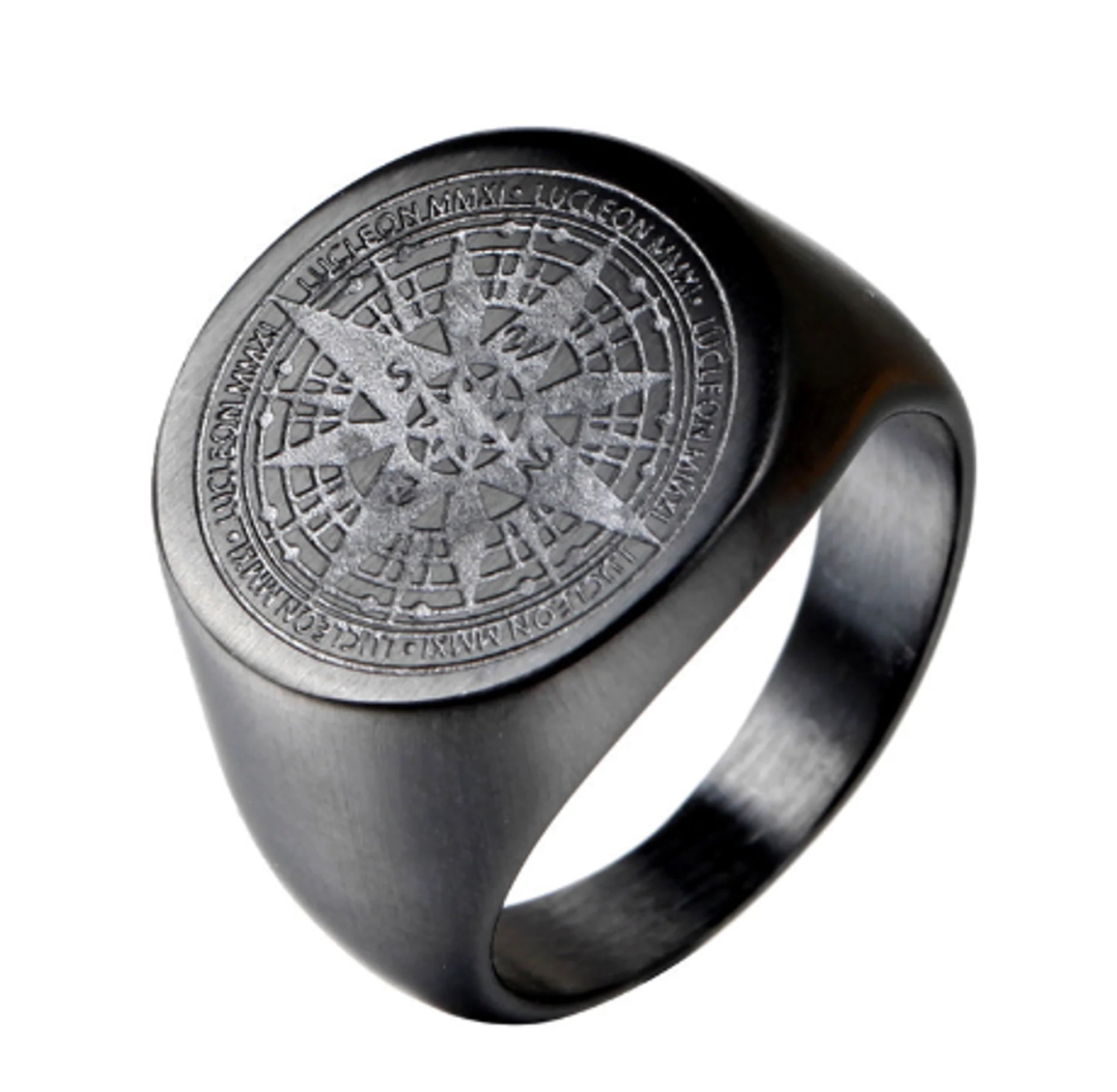 Hõrae Compass Ring - õrae Compass Ring Navigate Your Style