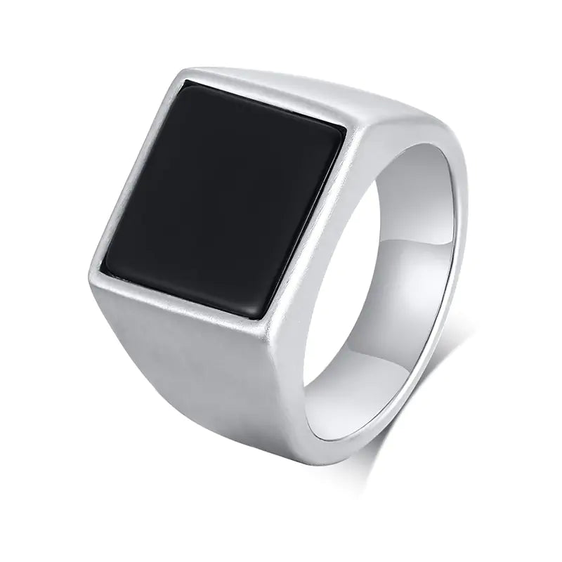 Hõrae Square Ring - Modern Elegance with a Bold Square Design