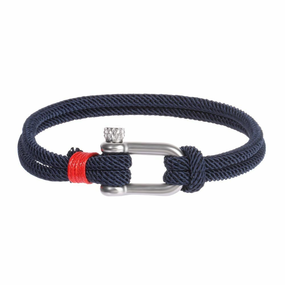 Hõrae Shackle Bracelet - Bold Design, Timeless Strength